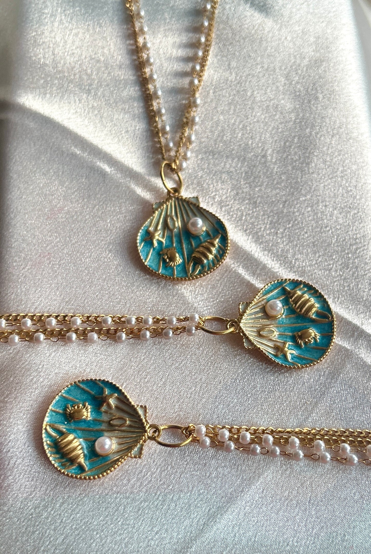 Ocean Treasure Pendant Necklace
(Waterproof · Tarnish-Free · Stainless Steel)