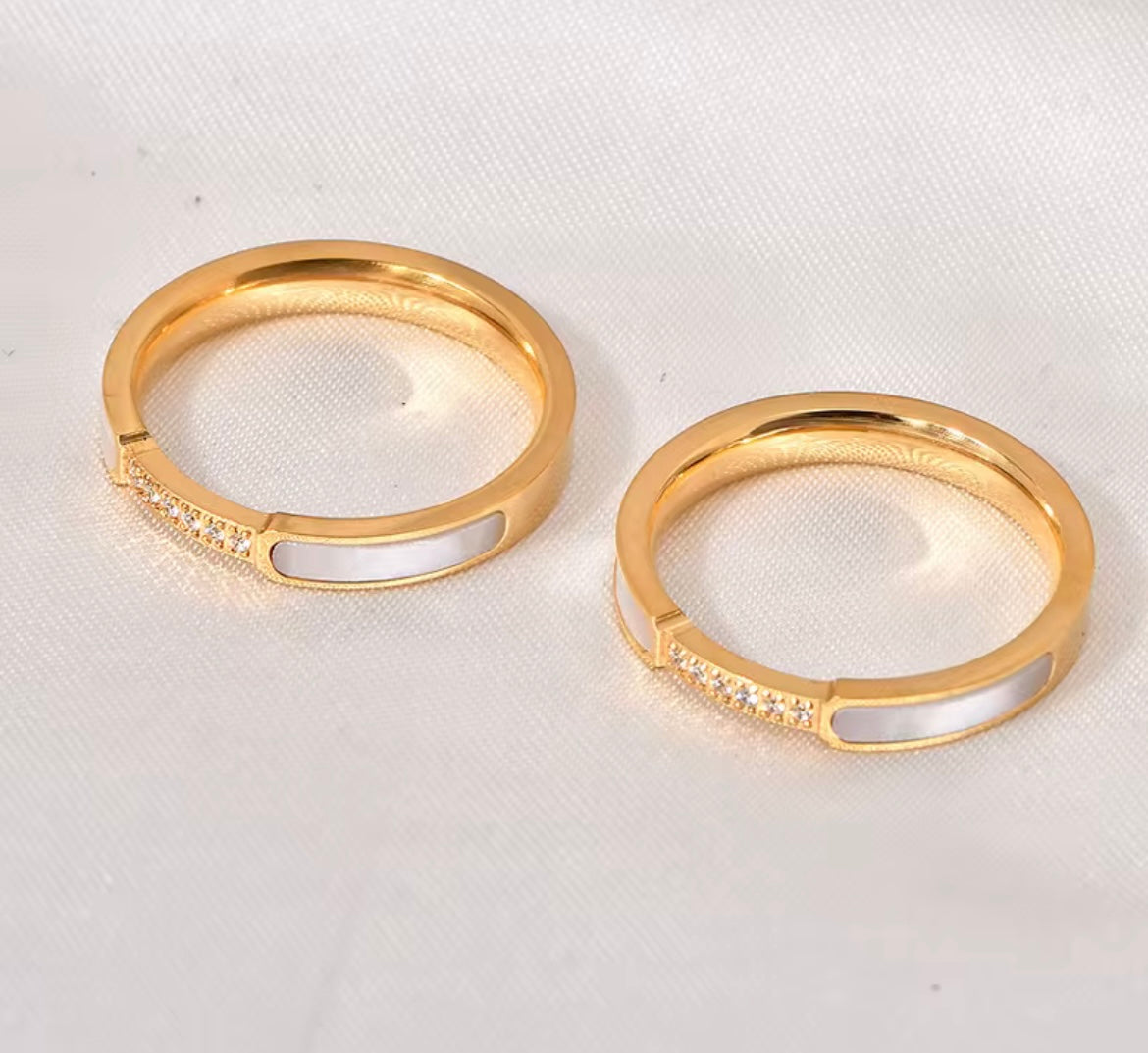 Dainty Mother of Pearl Inlay Ring