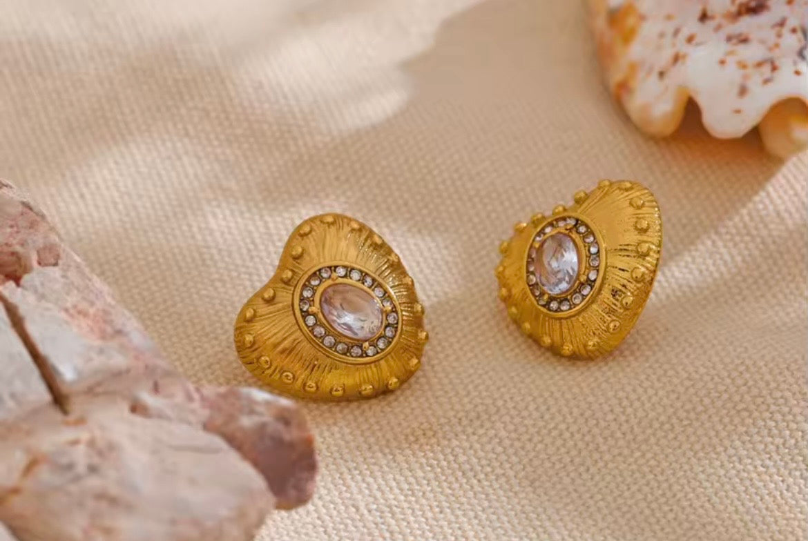 Solara Heartburst Stud Earrings – 18K PVD Gold Plated