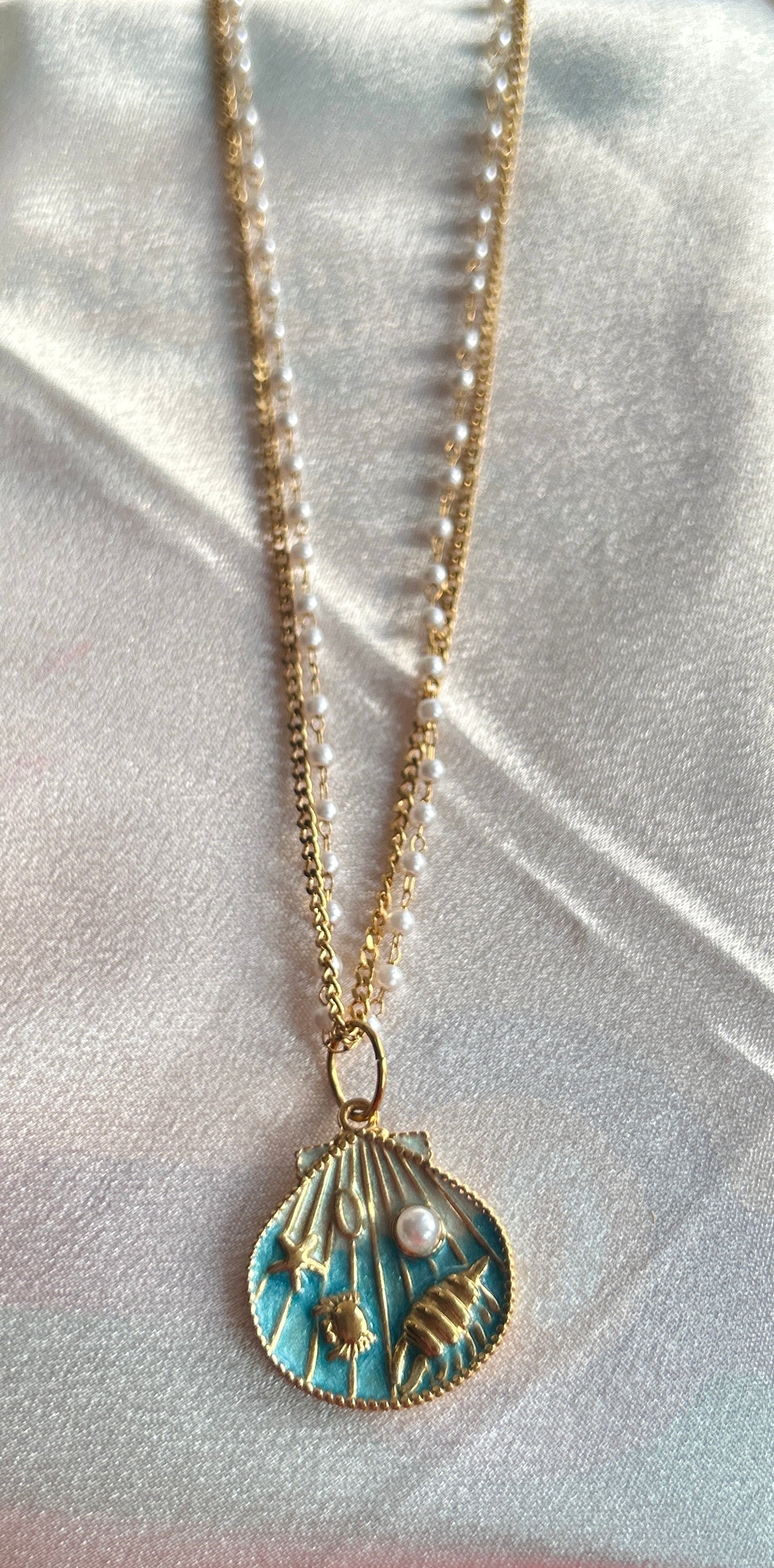 Ocean Treasure Pendant Necklace
(Waterproof · Tarnish-Free · Stainless Steel)