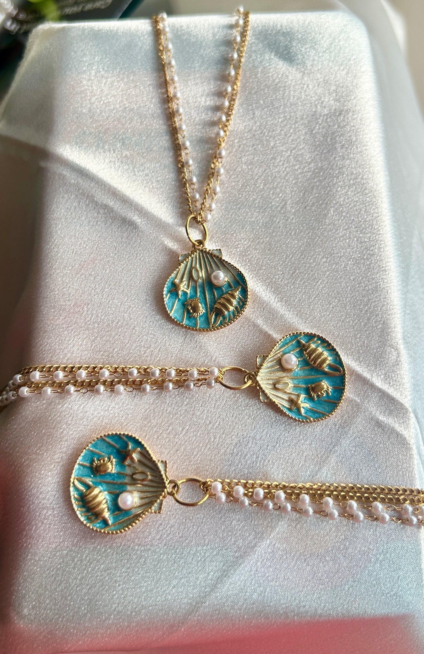 Ocean Treasure Pendant Necklace
(Waterproof · Tarnish-Free · Stainless Steel)