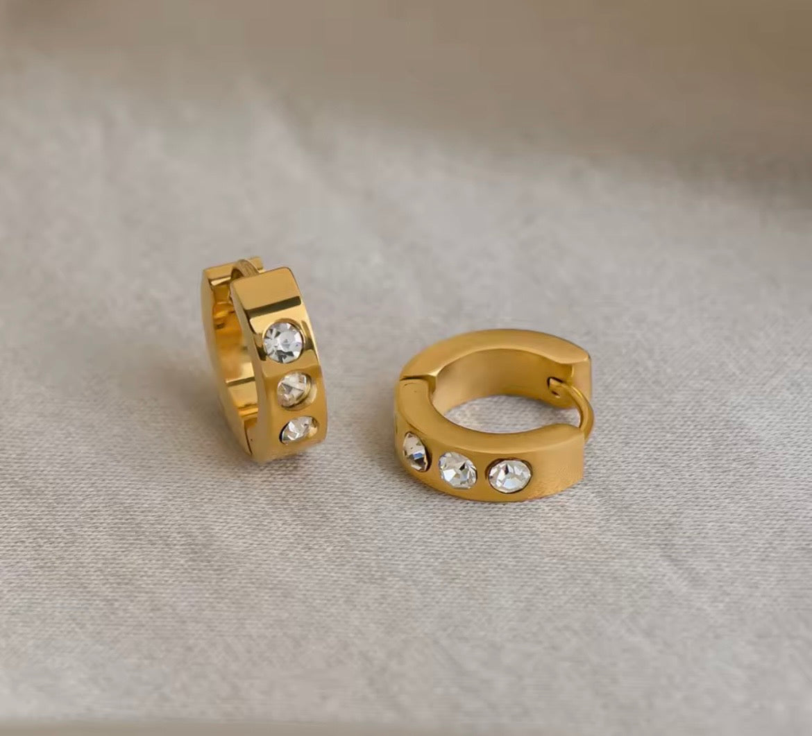 Aurora Spark Hoop Earrings – 18K Gold Plated