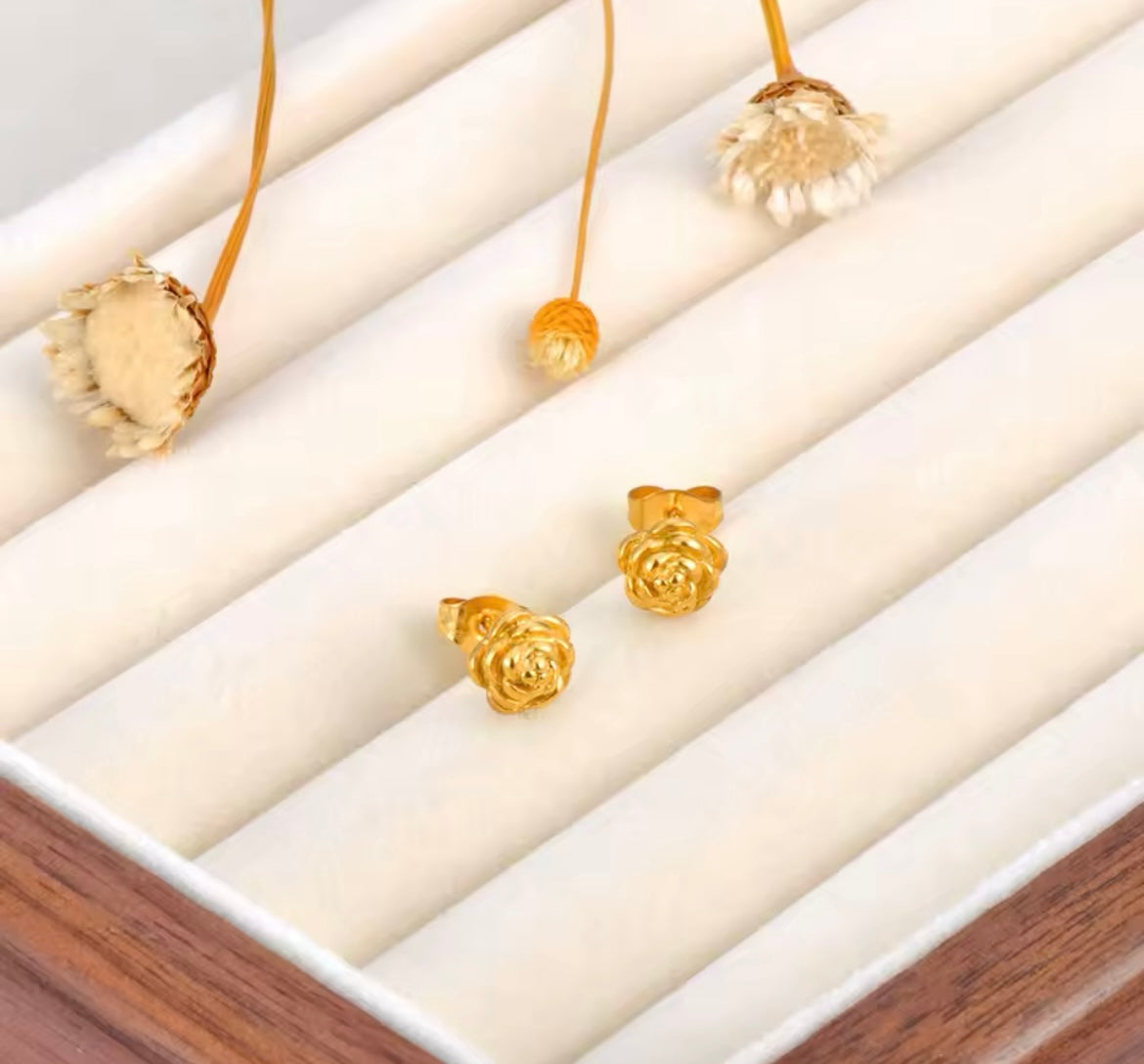 Golden Rose Stud