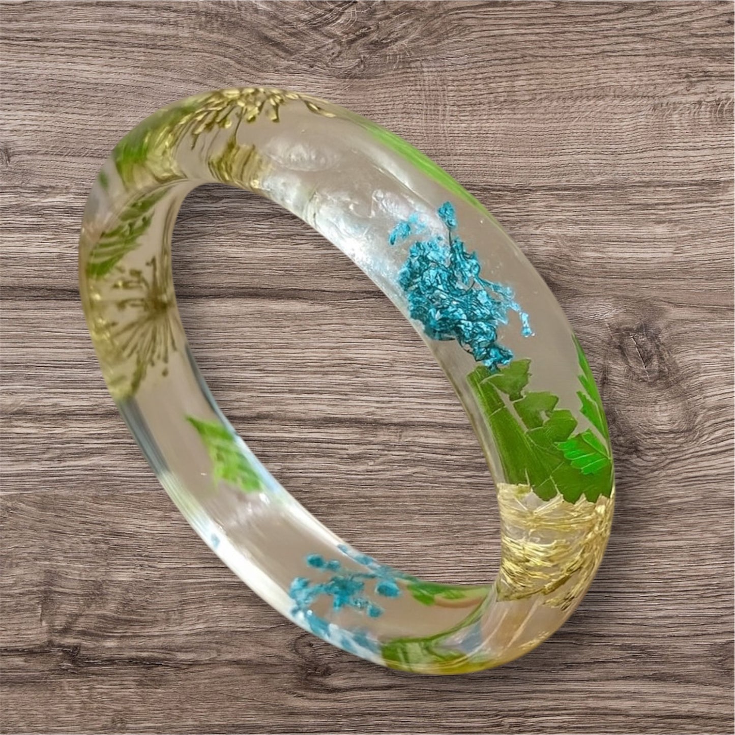 FloraGlow Resin Bangle Collection β Natural Dried Flower Bracelets