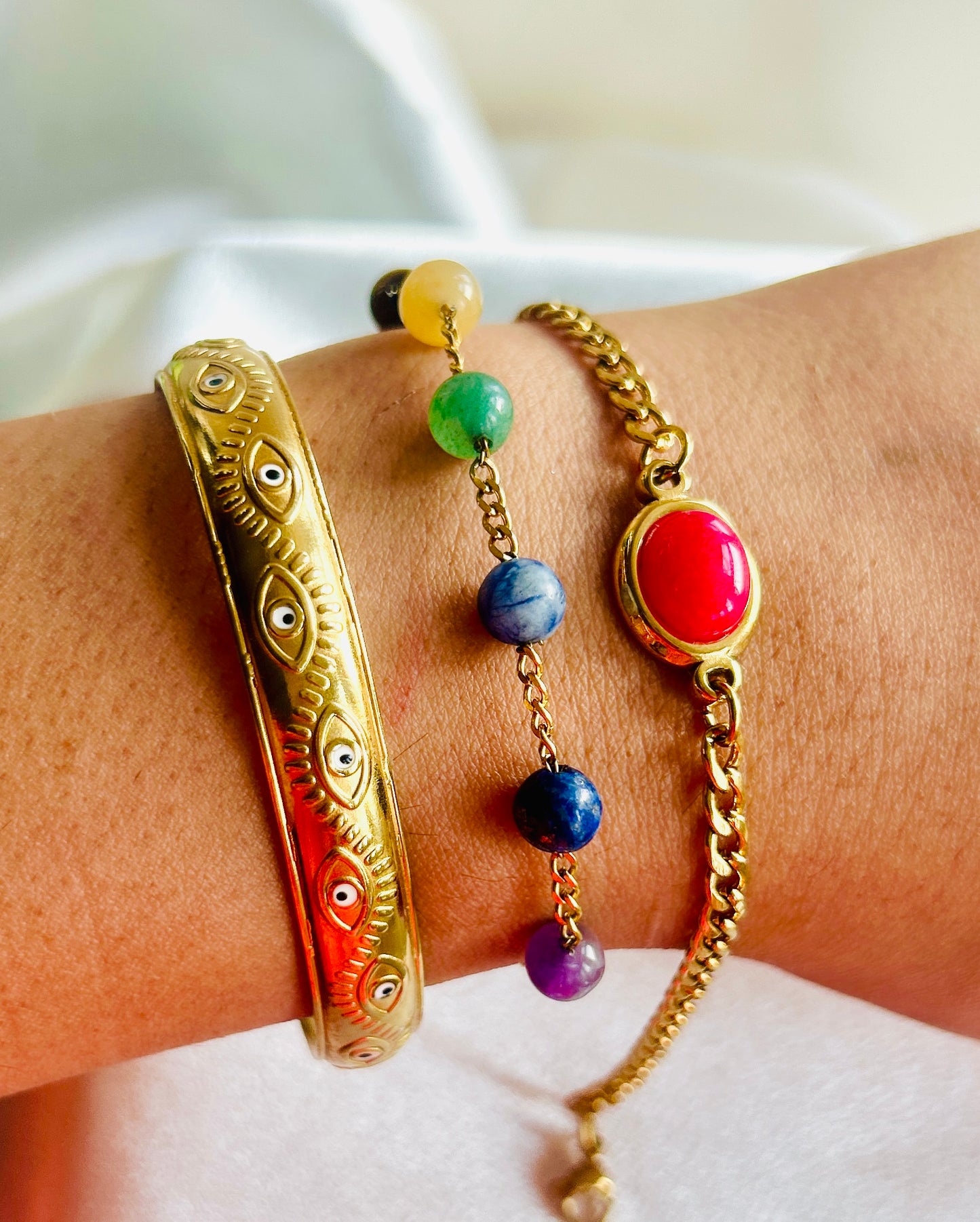 Rosé Glow Oval Bracelet
(Waterproof · Tarnish-Free · Stainless Steel · 18k Gold Plated)