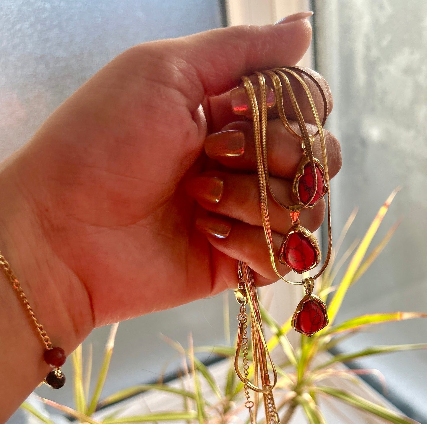 Lalima Necklace
(Natural Stone · 18k Gold-Plated · Stainless Steel · Waterproof · Tarnish-Free)