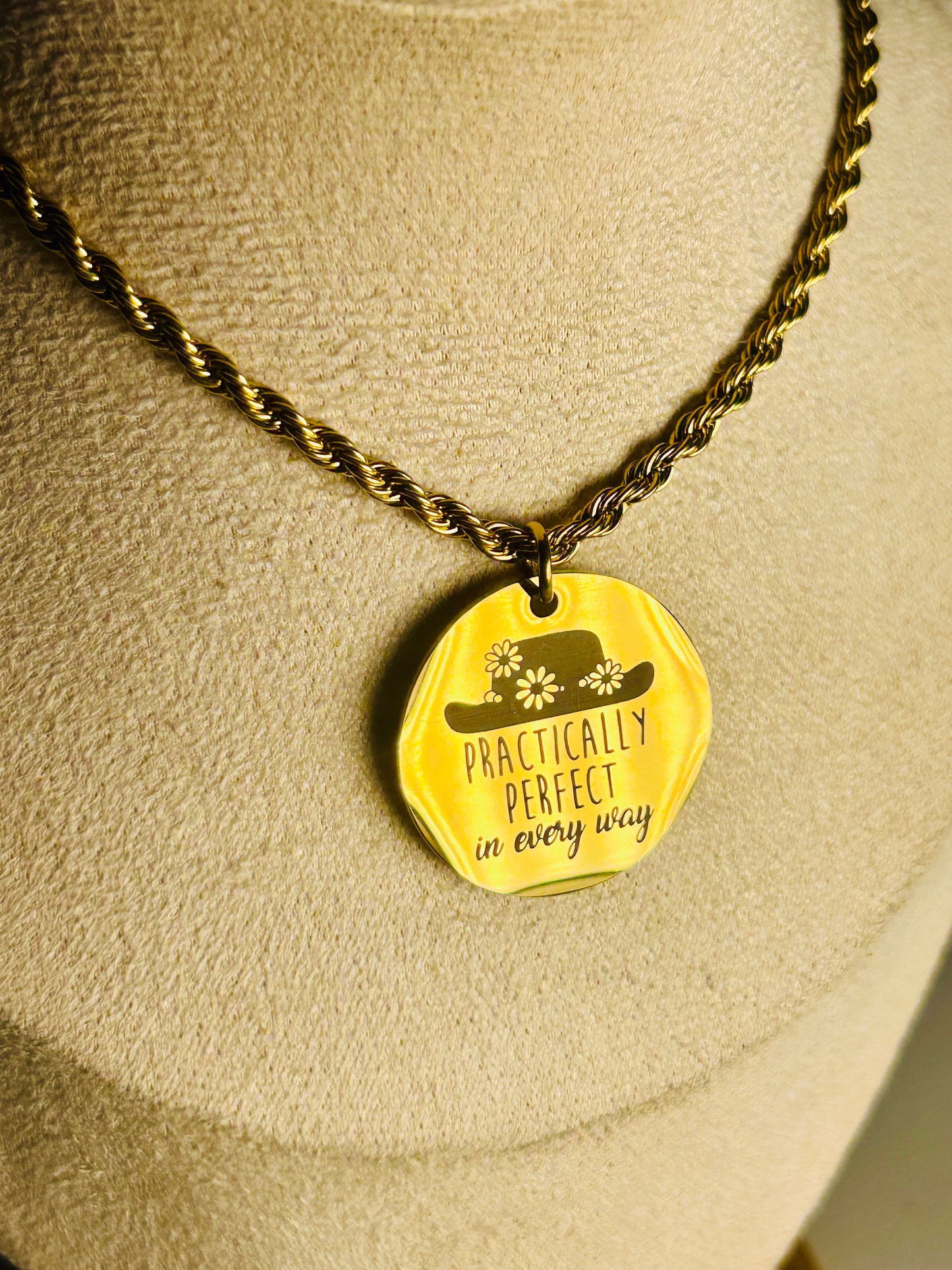 ✨ Her Words Necklace – Engraved Affirmation Collection
Waterproof | Tarnish-Free | Stainless Steel