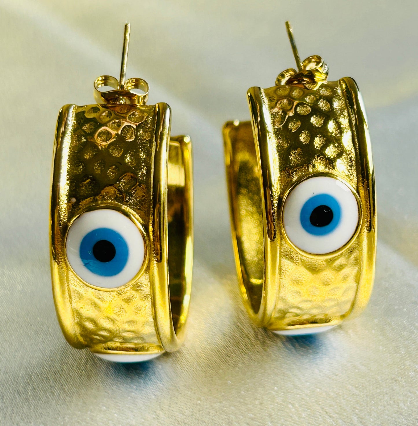 Devil Eye Earrings with 18k gold plating and stainless steel, waterproof and tarnish-free.