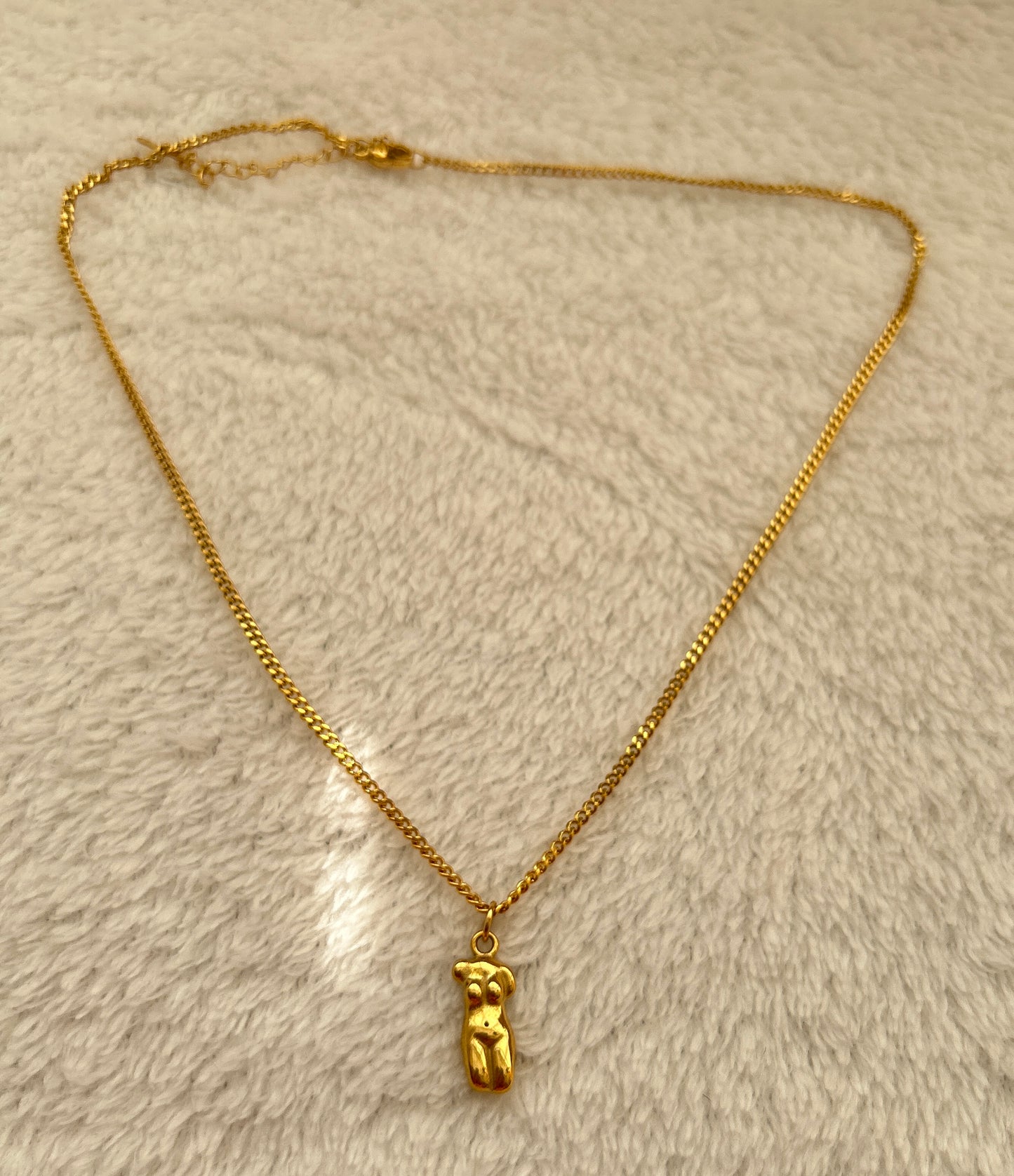 Feminine Body Pendant Necklace – Stainless Steel Gold Plated – Minimalist Woman Form Jewellery