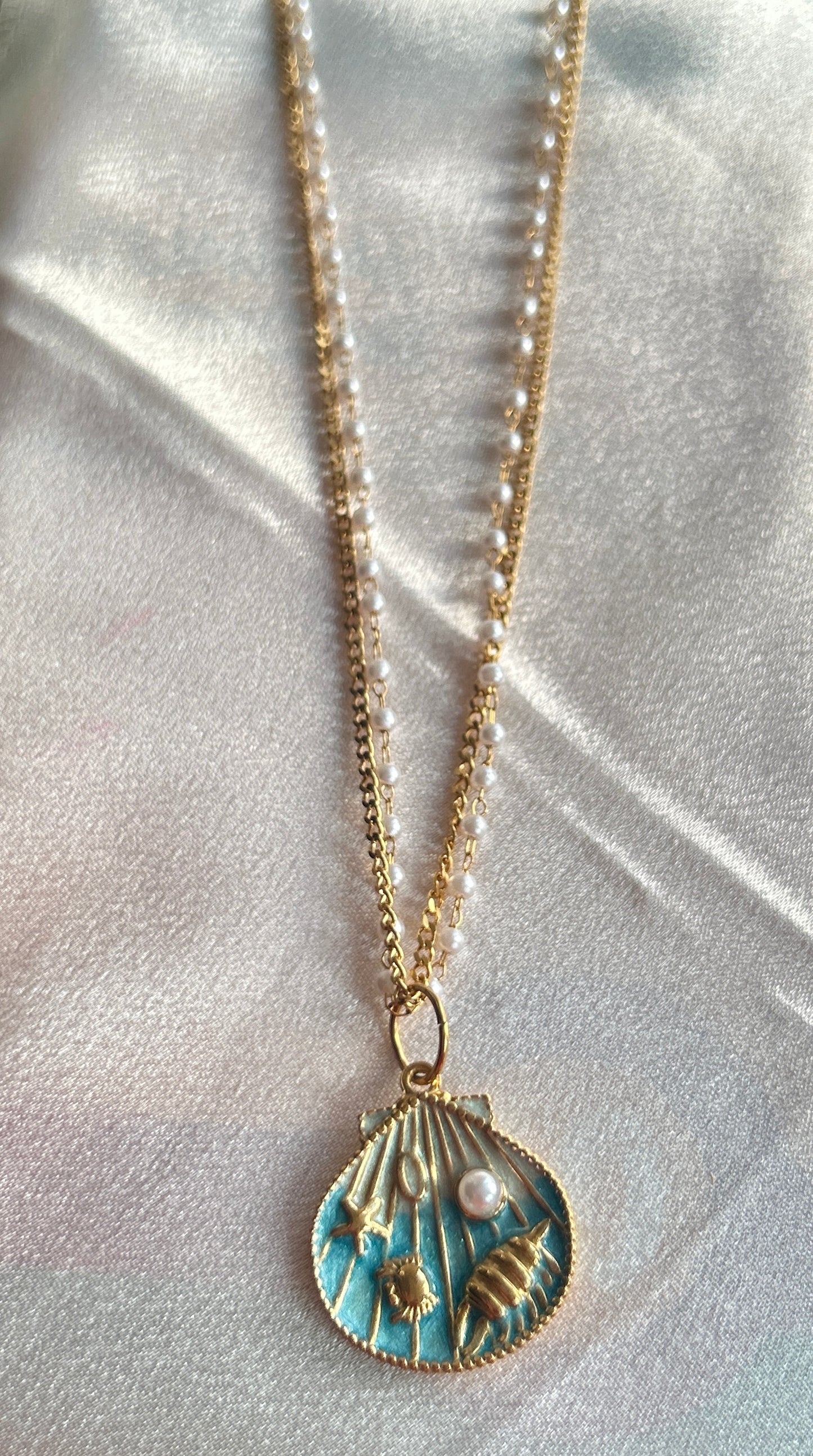Ocean Treasure Pendant Necklace
(Waterproof · Tarnish-Free · Stainless Steel)