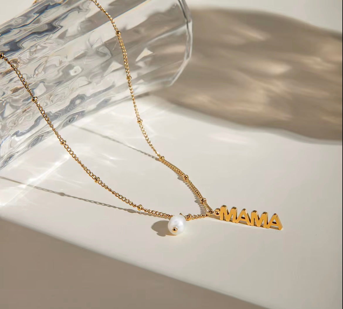 Mama Gold Necklace with Freshwater Pearl