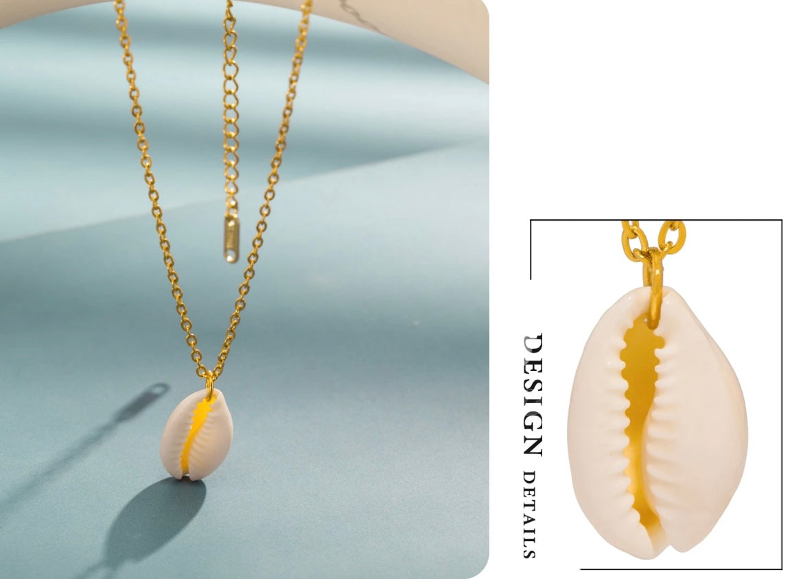 Gold-Plated Stainless Steel Necklace with single Natural Shell Pendant