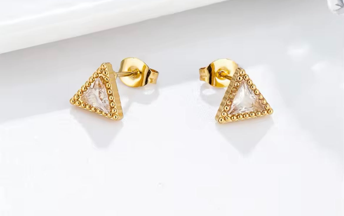 Dainty Zircon Elegance Stud Earrings