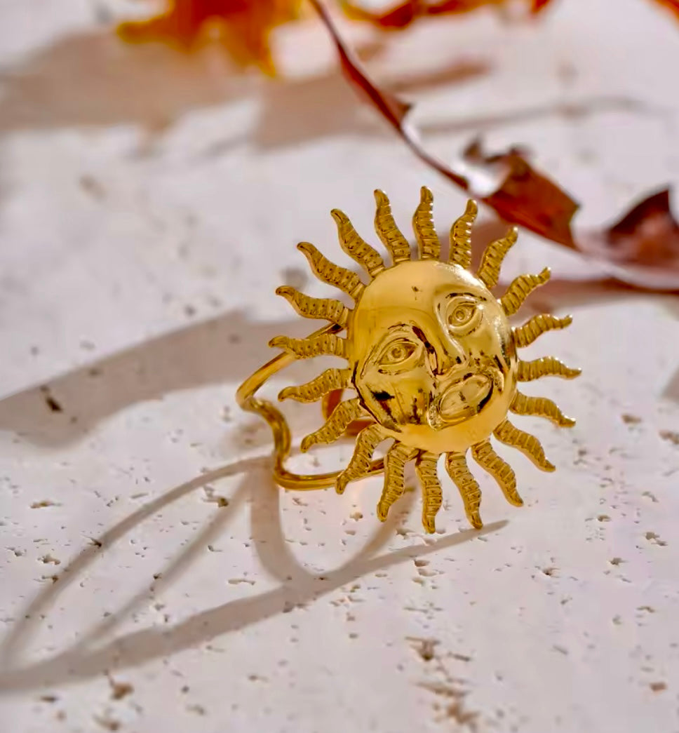 Sun Face Statement Ring – 18K Gold Plated Stainless Steel