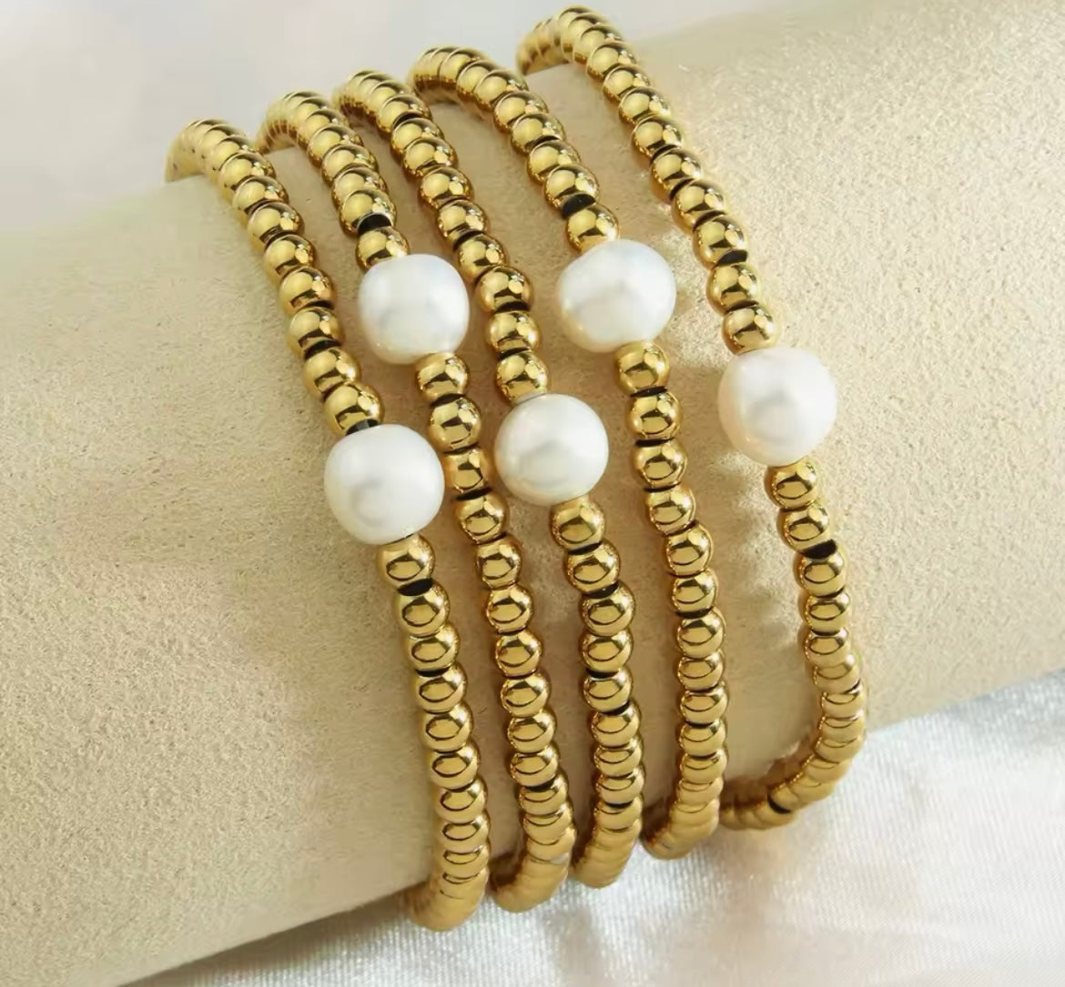 Golden Beaded Bracelet with Imitation Pearl – Stainless Steel