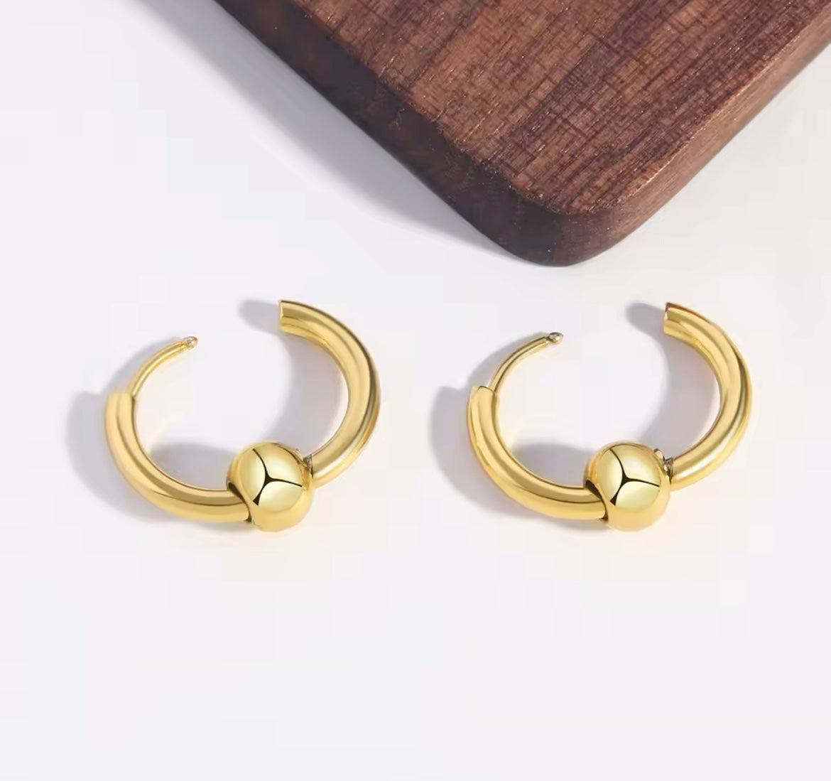 Bold Gold Hoop Earrings – Stainless Steel