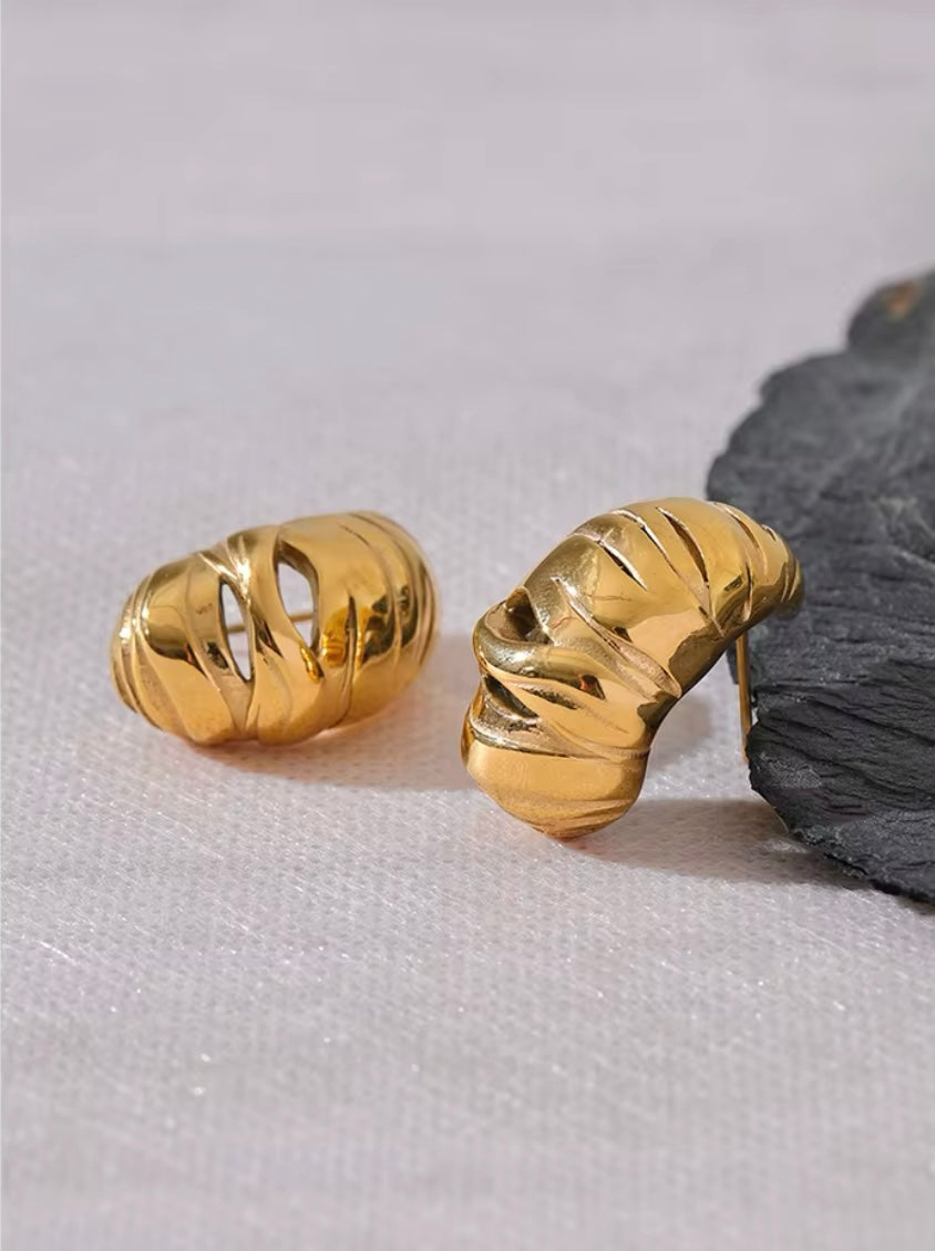 Gold-Plated Stainless Steel C-Shaped Geometric Earrings