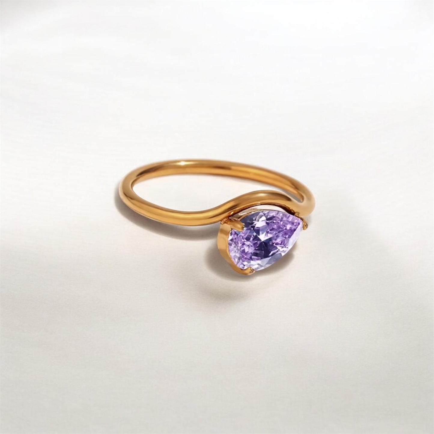 Oval Zircon Birthstone Ring – Size US 8 UK Size P½ to Q