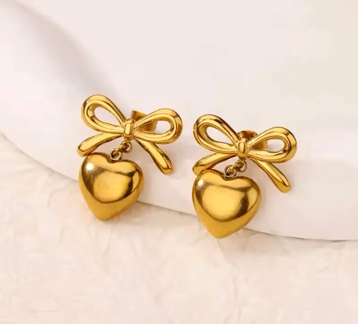 Golden Bow & Heart Matching Jewellery