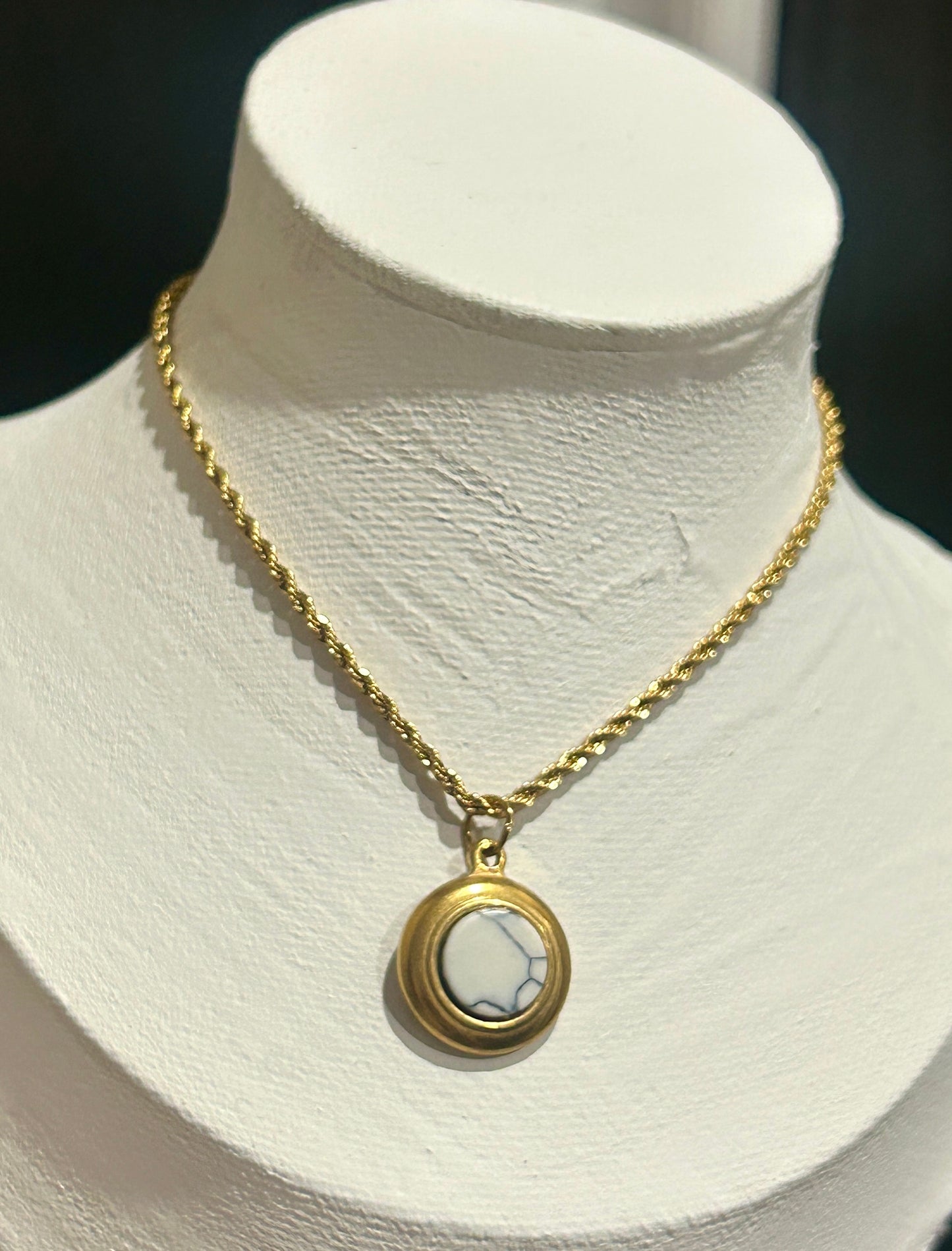 Natural Stone Round Pendant Necklace