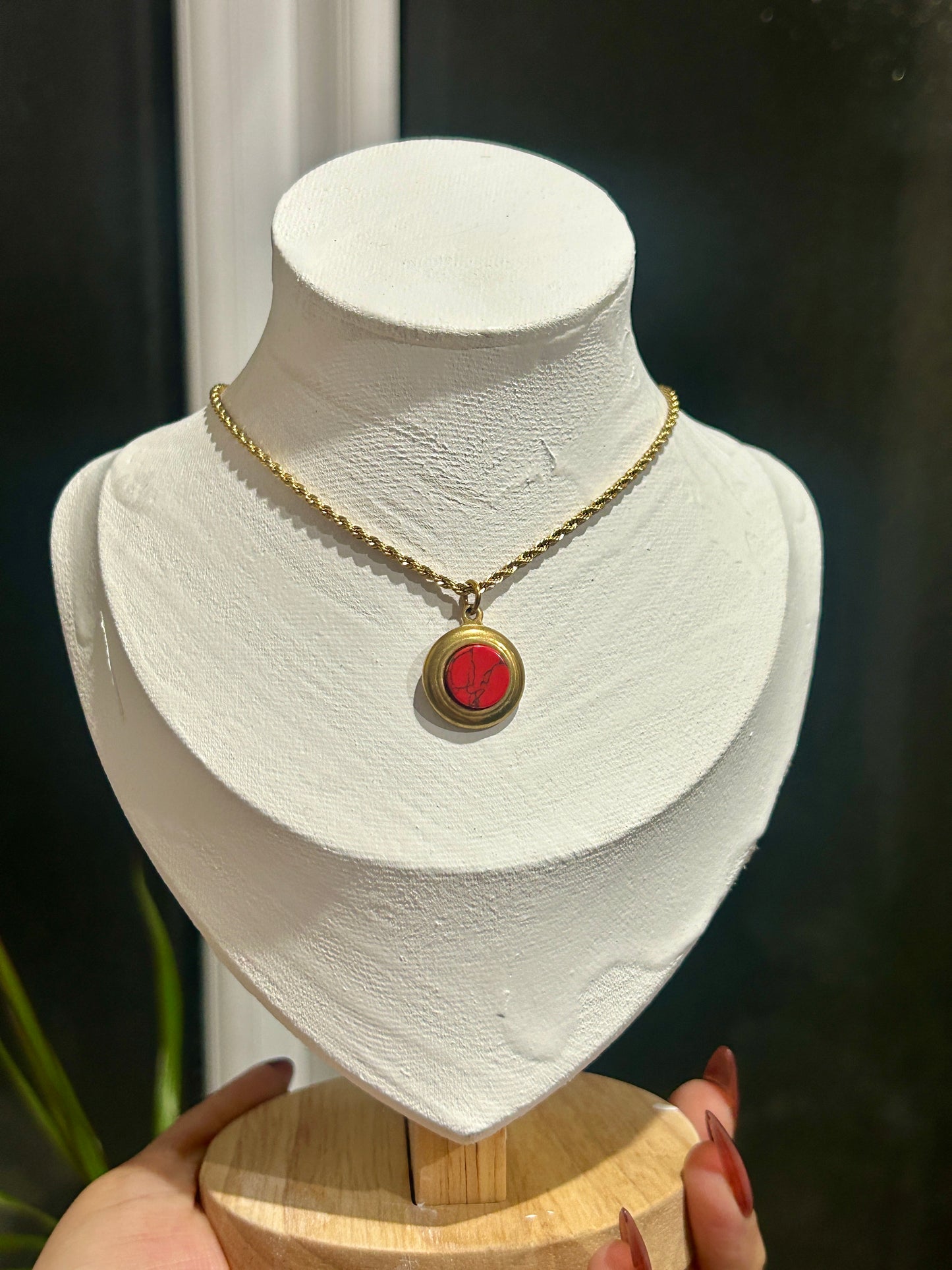 Natural Stone Round Pendant Necklace