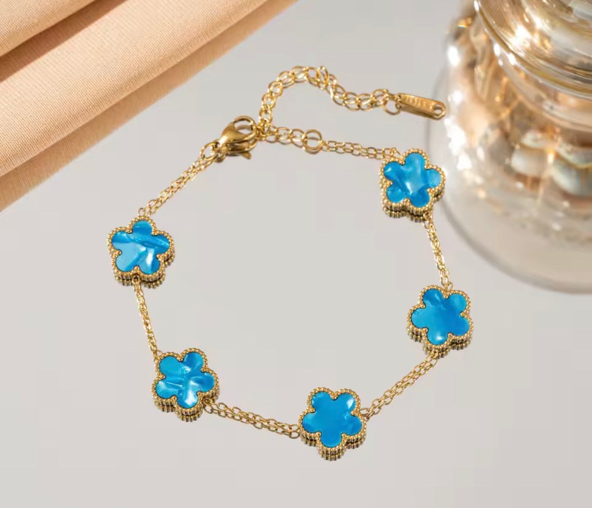 Lucky Clover Charm Bracelet