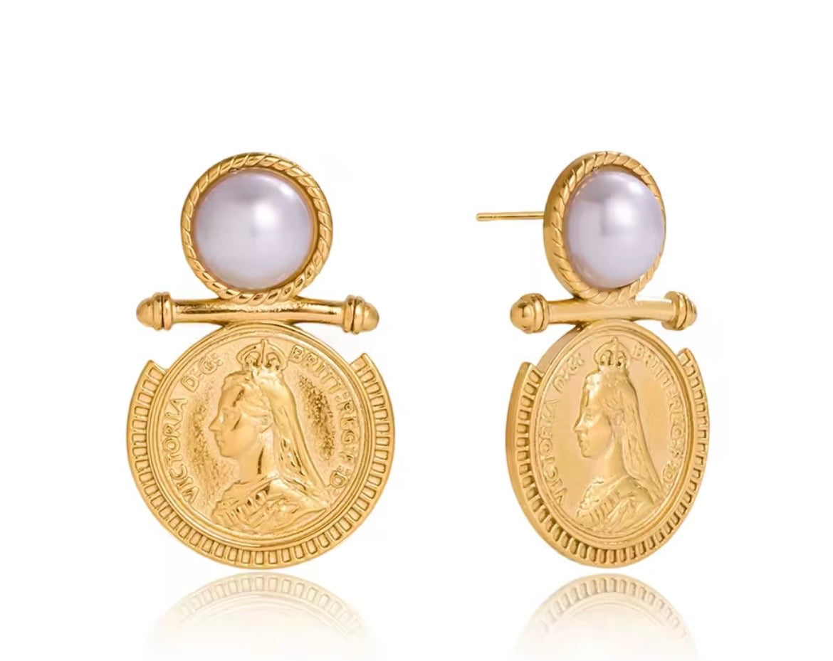 Victoria Pearl Coin Necklace & Earrings