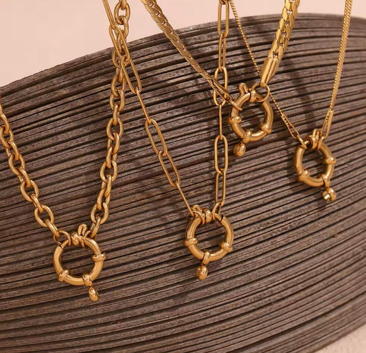 Flat Snake & Rolo Chain Necklace – 18K Gold Plated