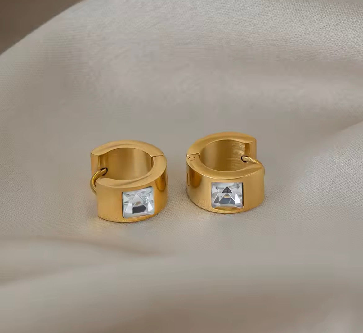 Luna Prism Hoop Earrings – 18K Gold Plated