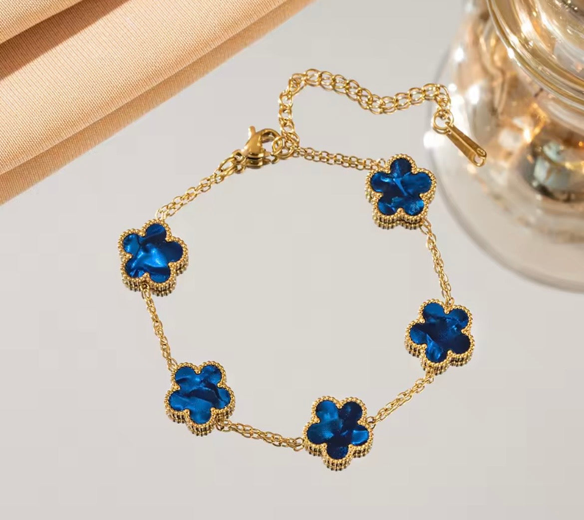 Lucky Clover Charm Bracelet