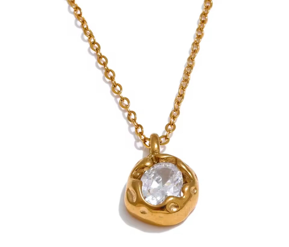 Statement Crystal Pendant Necklace – 18K PVD Gold Plated Stainless Steel
