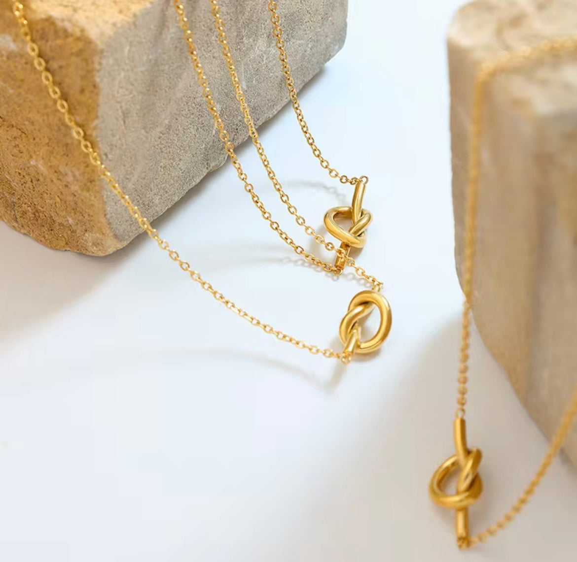 Eternal Knot Necklace – Waterproof Stainless Steel