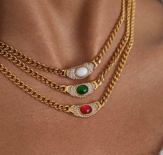 Bella Vintage Necklace