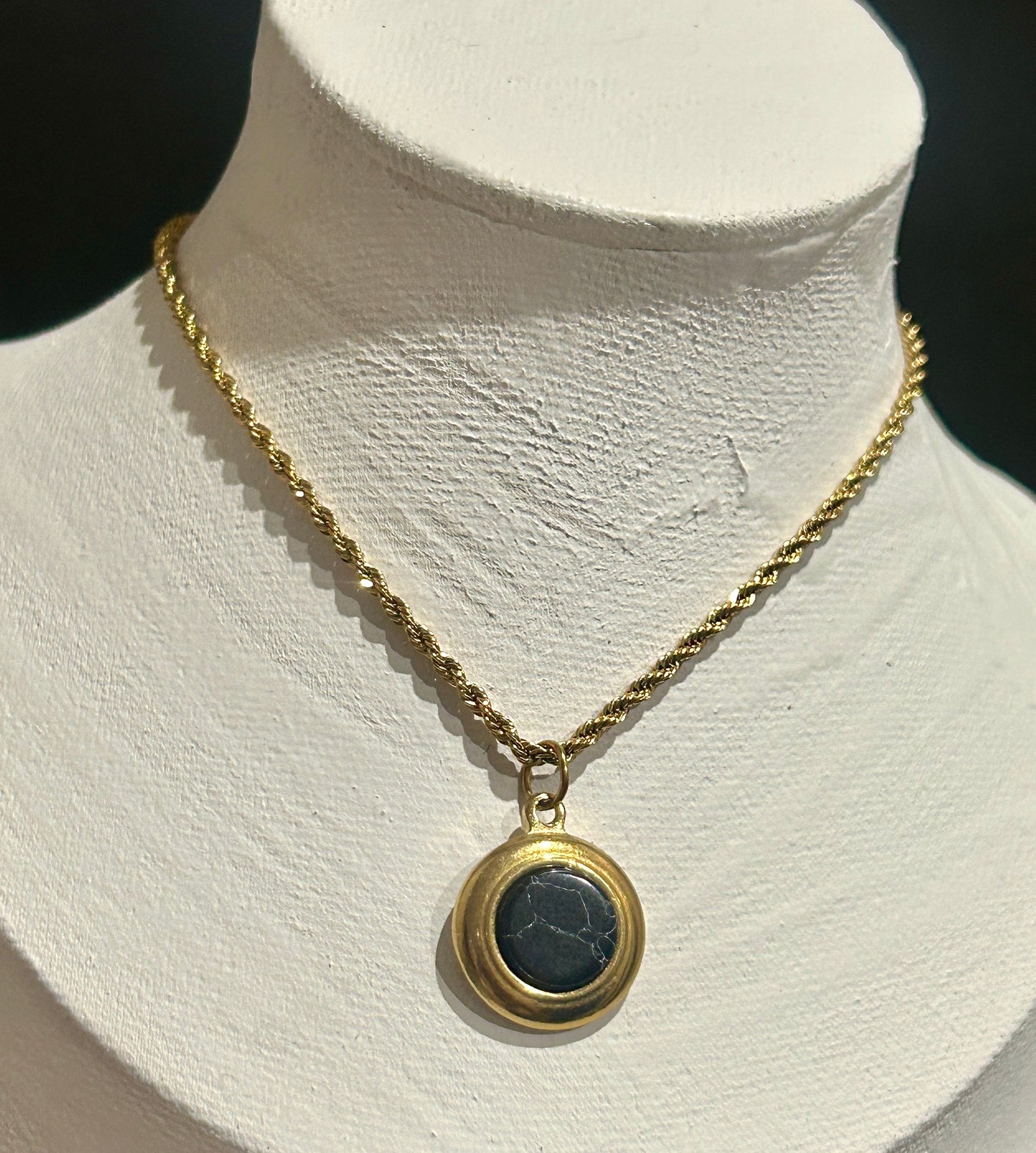 Natural Stone Round Pendant Necklace