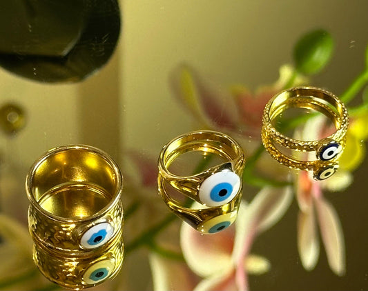 Devil Eye Rings size 7 in 18K gold plated stainless steel, featuring an evil eye design for style and protection.