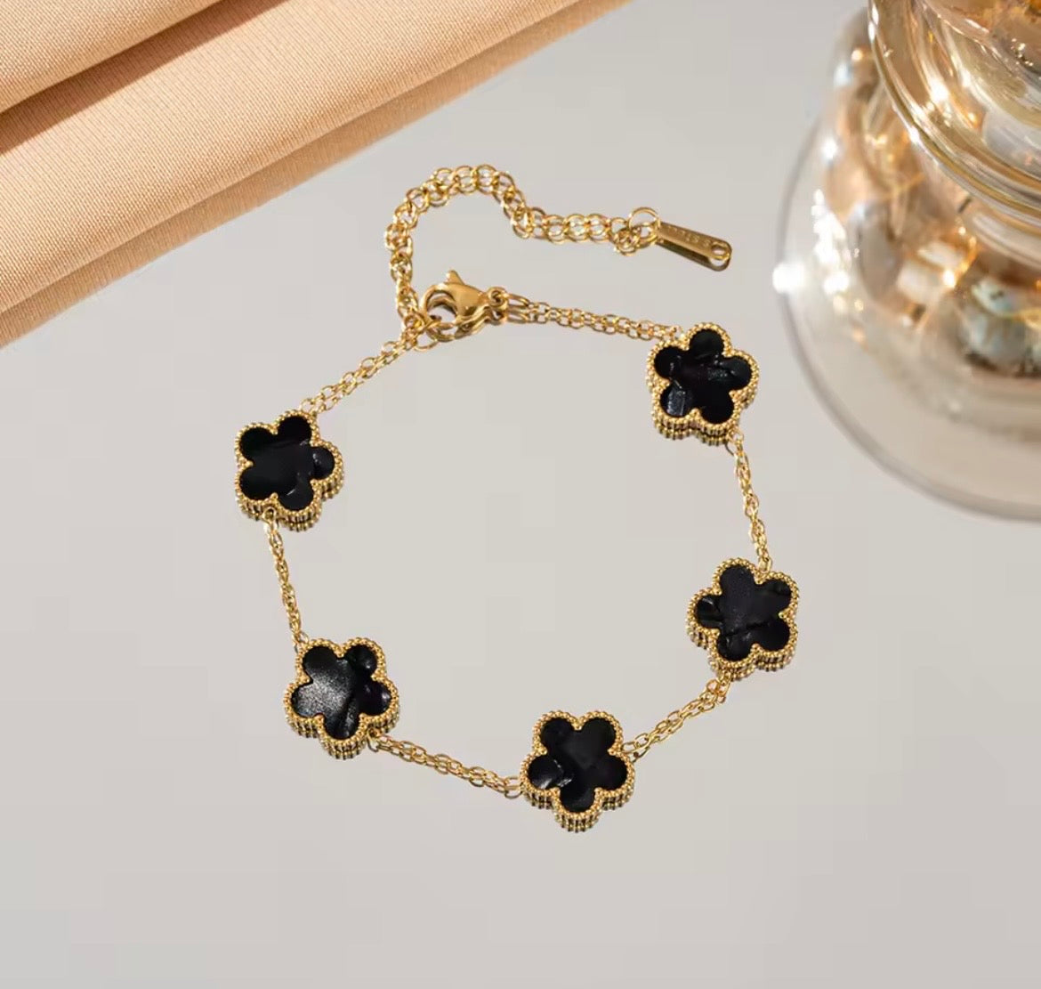 Lucky Clover Charm Bracelet