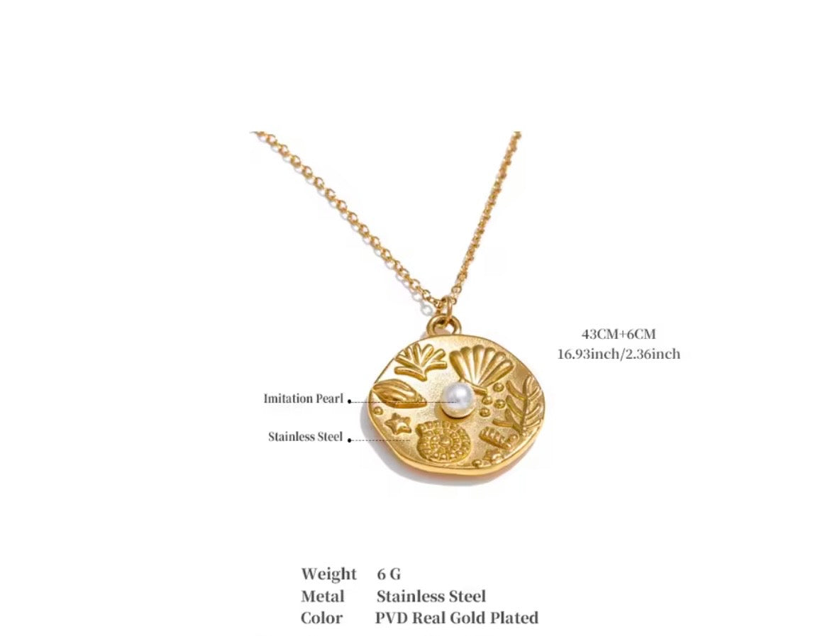 Ocean Treasure Pearl Pendant Necklace – 18K PVD Gold Plated Stainless Steel