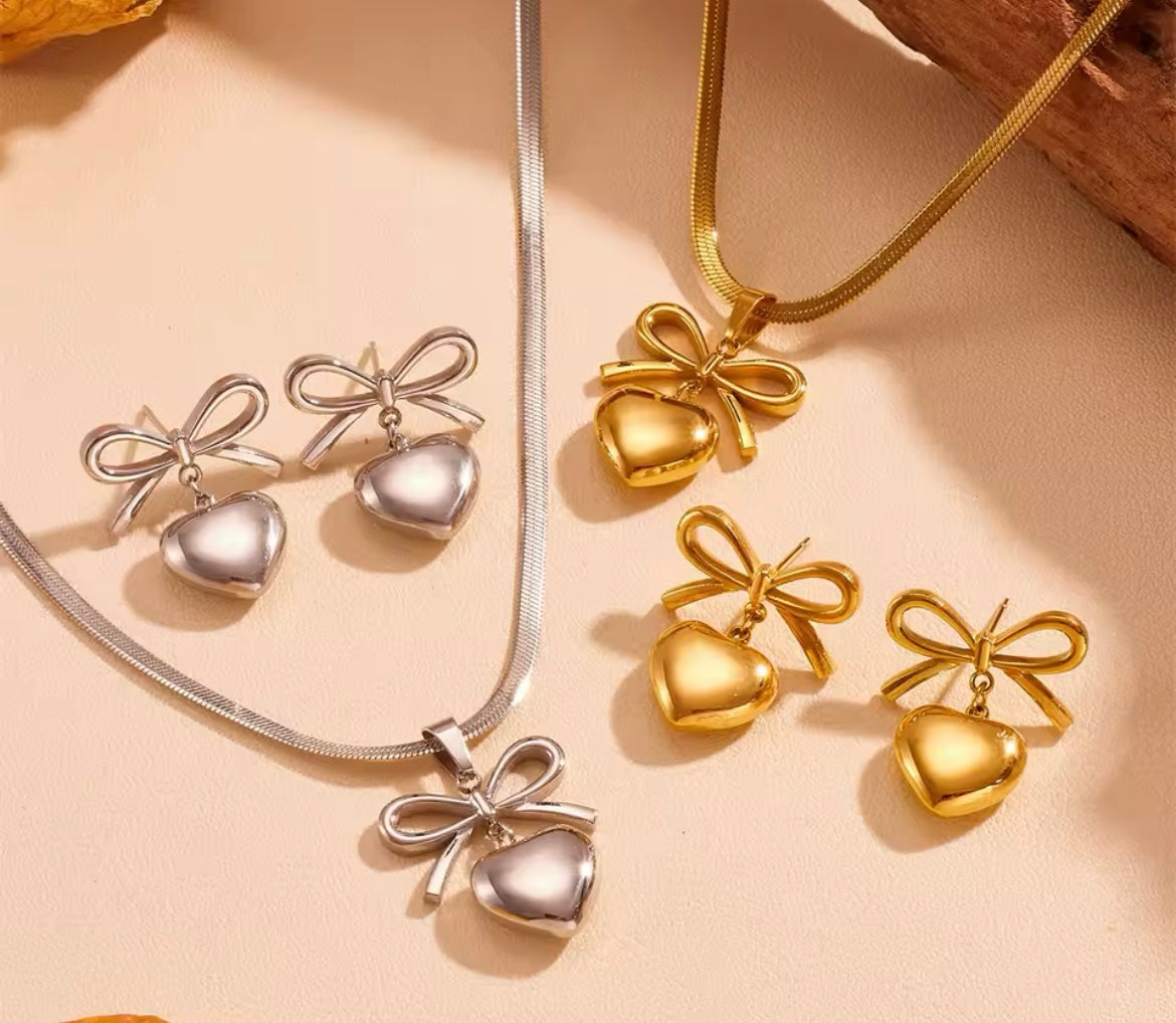 Golden Bow & Heart Matching Jewellery