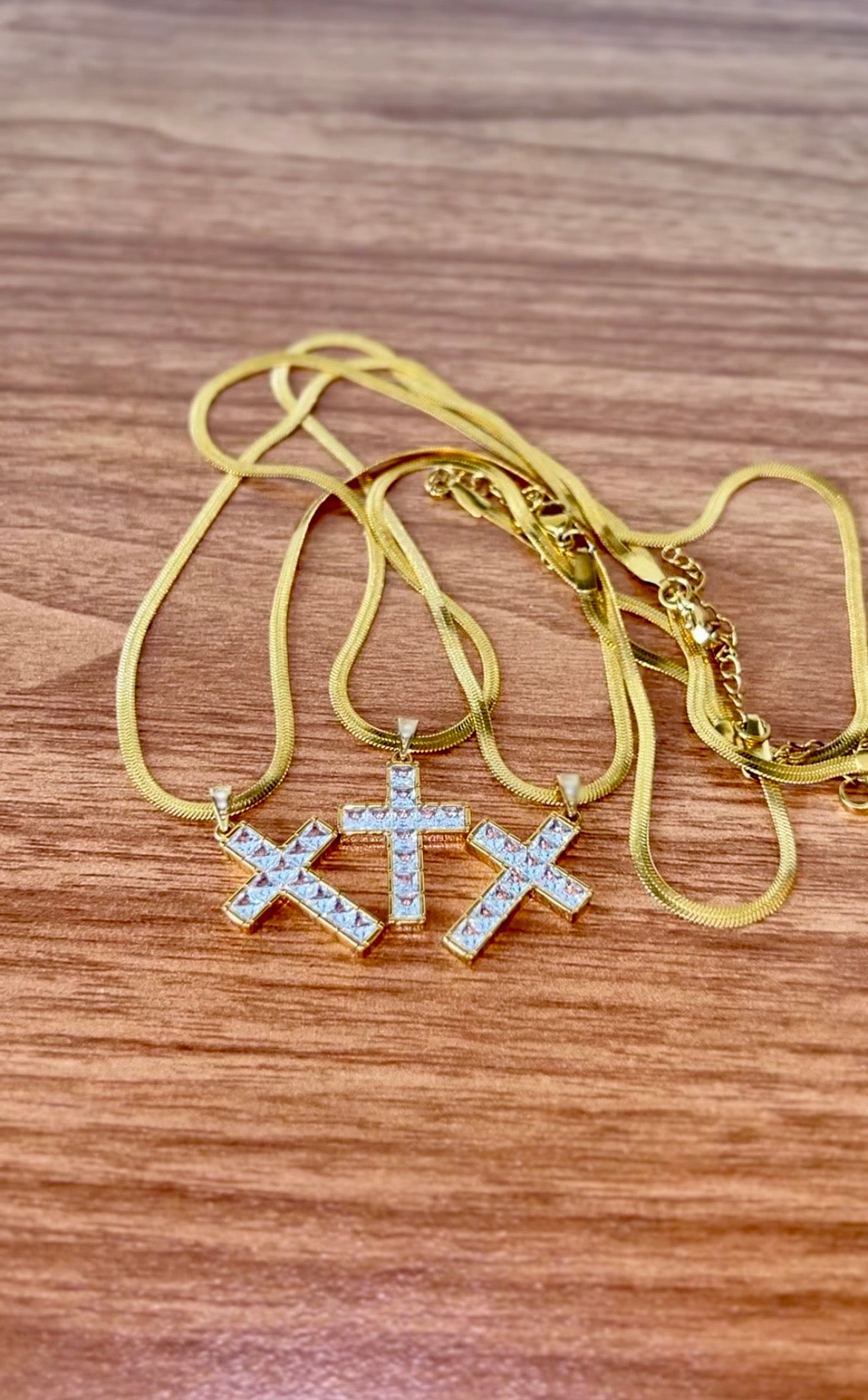 Radiant Cross Pendant Necklace – 18K PVD Gold Plated Stainless Steel