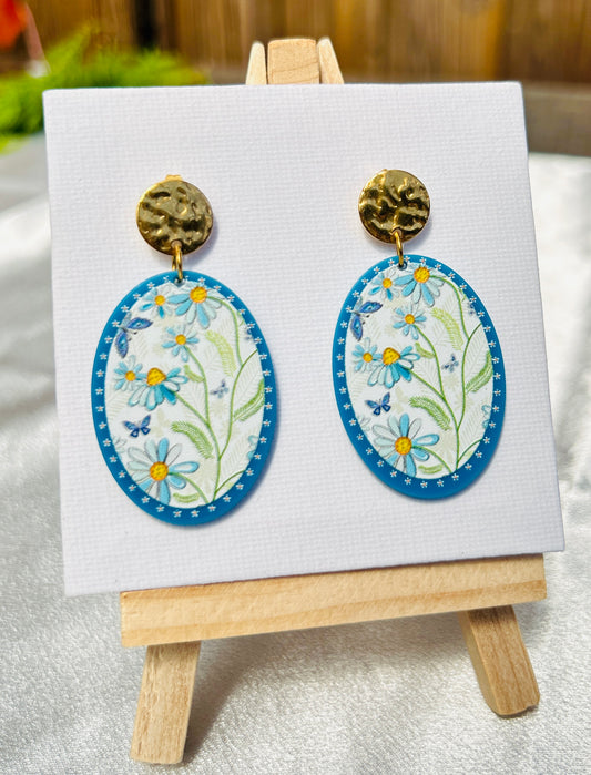 🌸 Vintage Bloom Oval Earrings – Stainless Steel & Acrylic