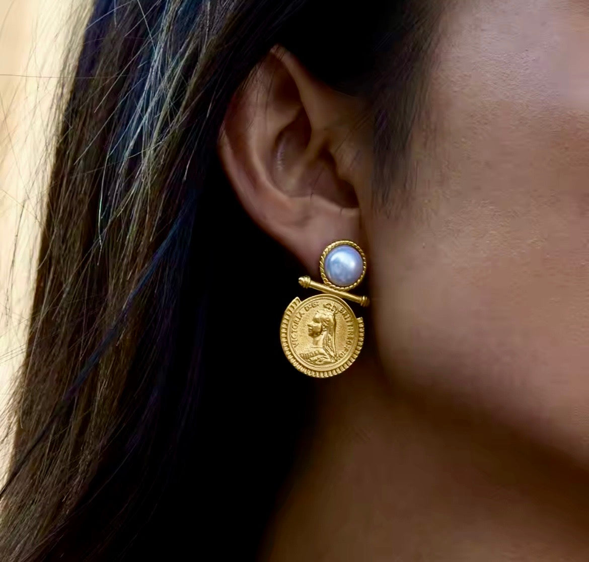 Victoria Pearl Coin Necklace & Earrings
