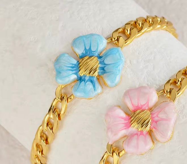 BloomBold Floral Chain Bracelet – Blue & Pink Petals
