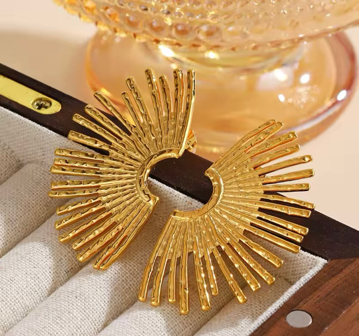 Gold-Plated Stainless Steel Fan-Shaped Stud Earrings for Women