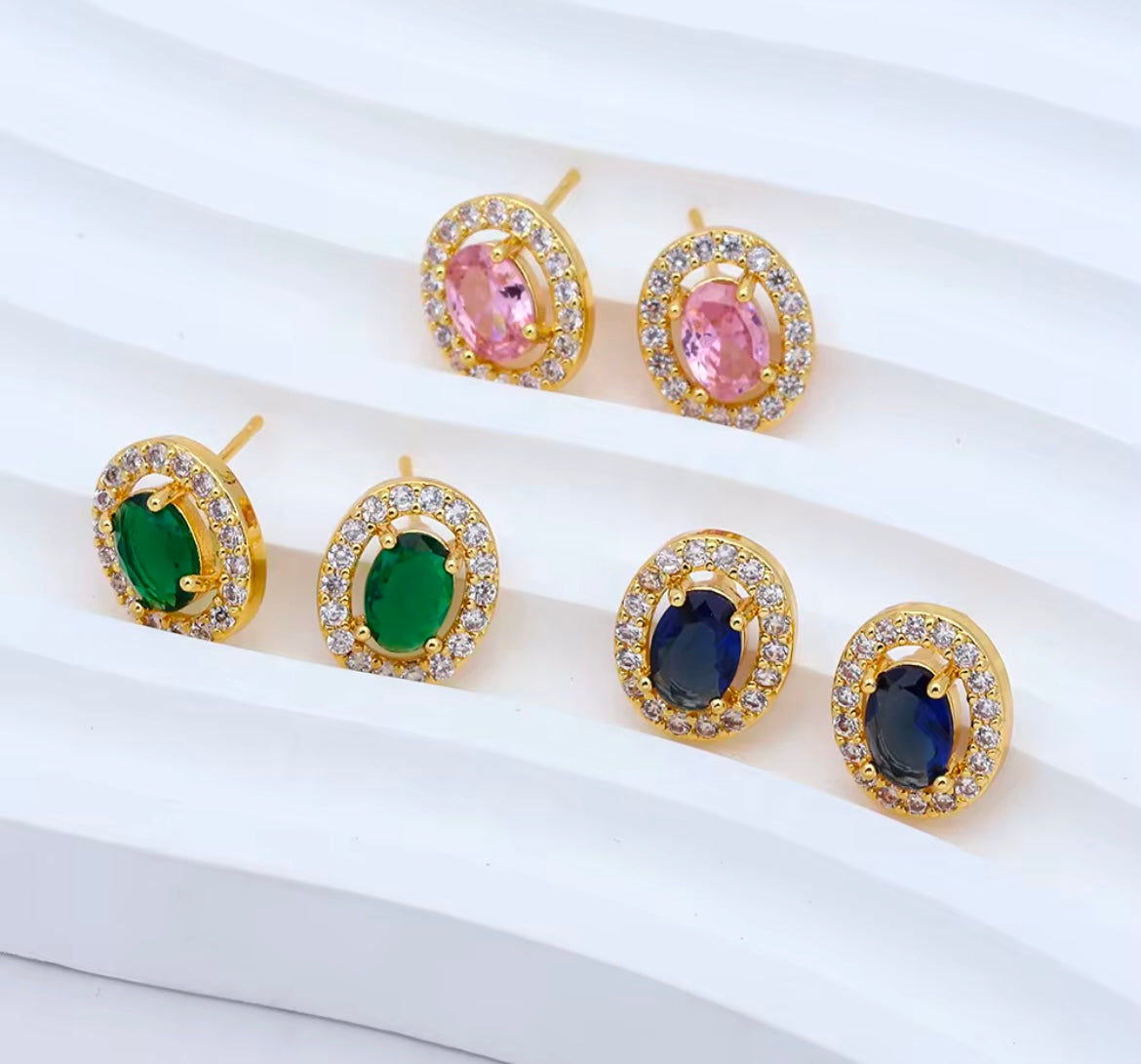 Oval Halo Stud Earrings – 24K Gold-Plated Stainless Steel