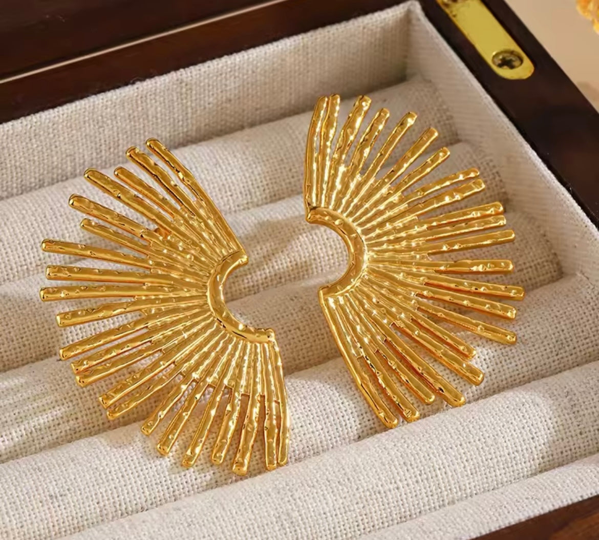 Gold-Plated Stainless Steel Fan-Shaped Stud Earrings for Women