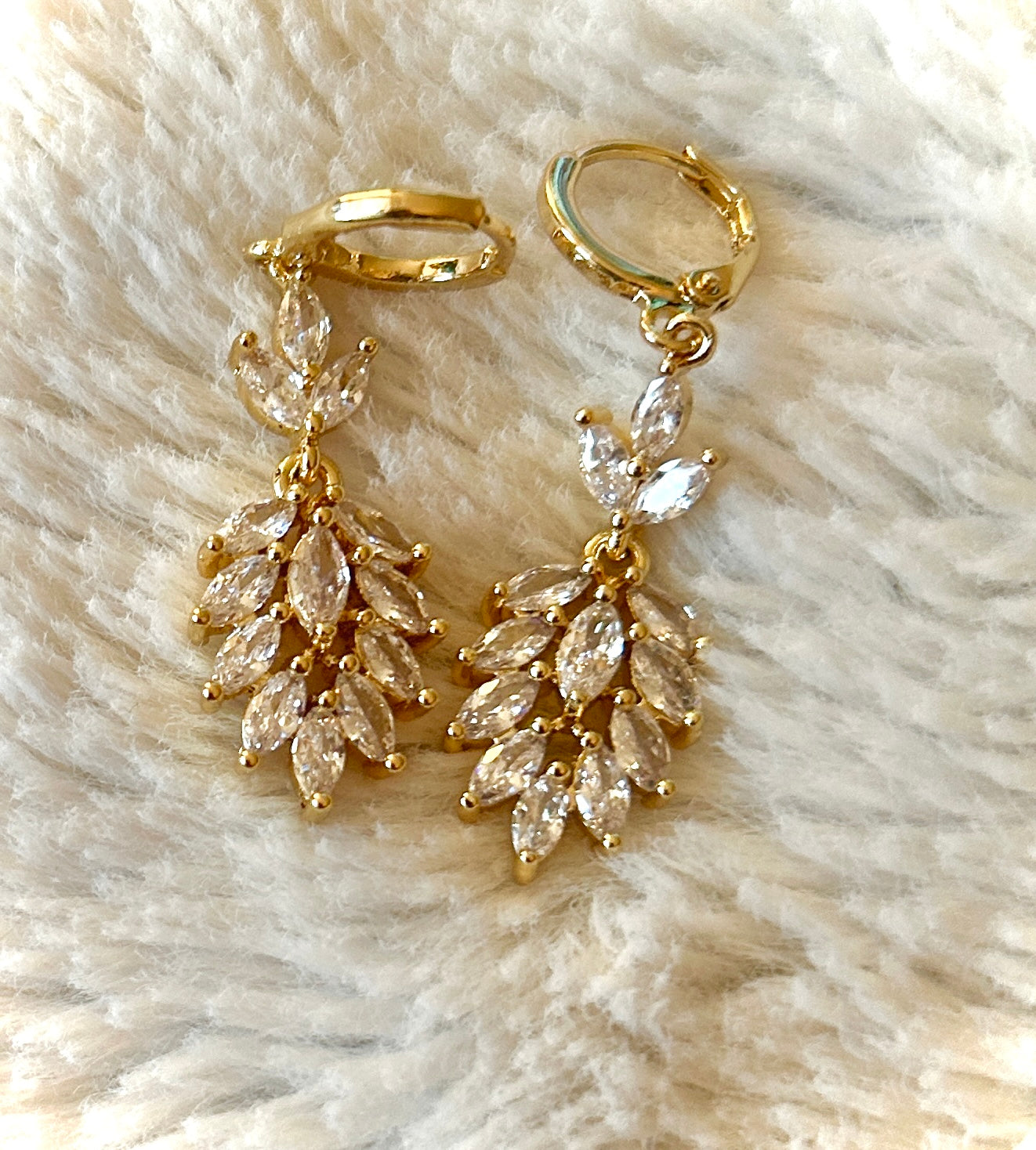 Elegant Leaf Drop Earrings – 24K Gold-Plated on Brass