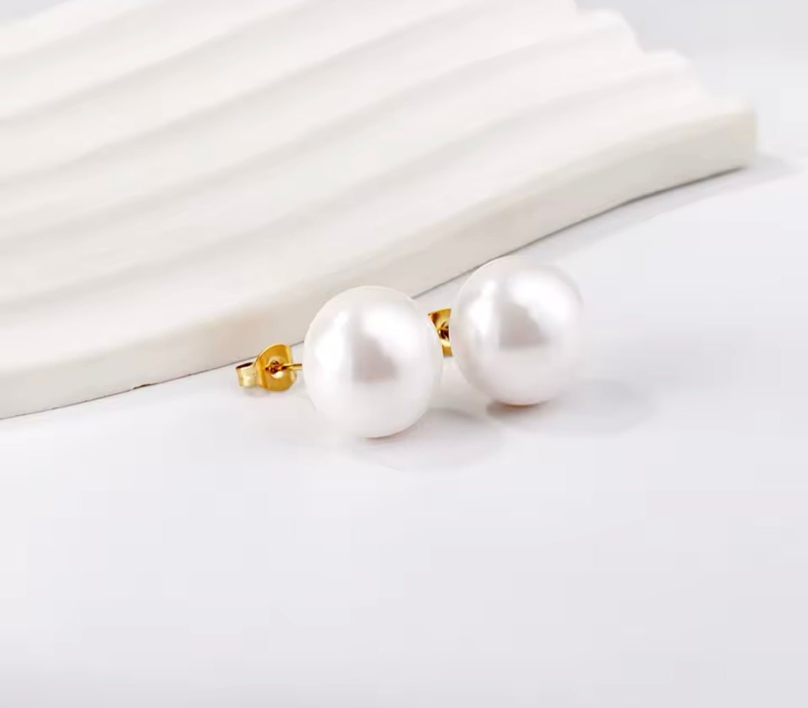 Classic Imitation Pearl Stud Earrings – Gold-Plated Stainless Steel