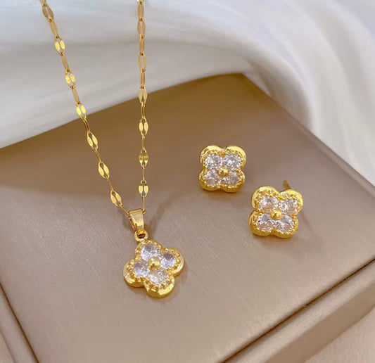 Crystal Clover Set – 18K Gold Plated Stainless Steel